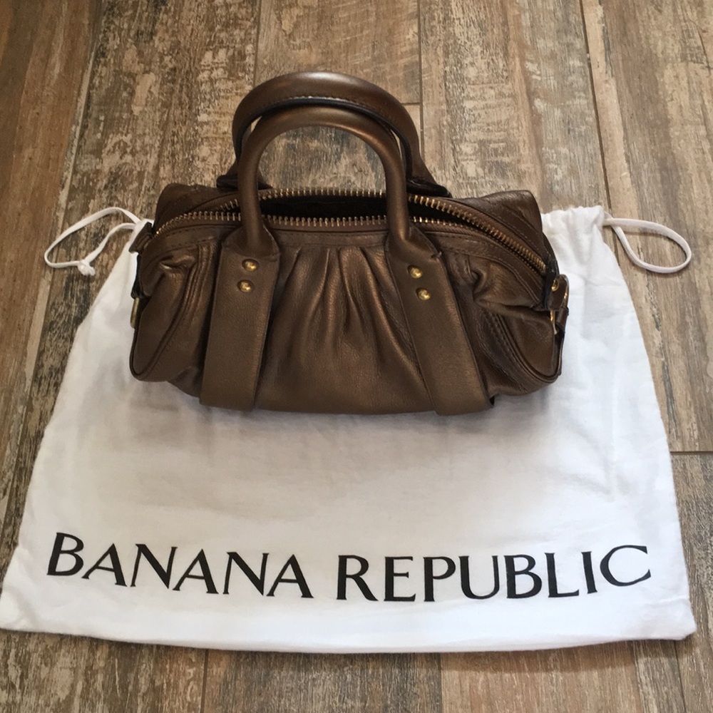 Banana Republic Leather 👜 Purse